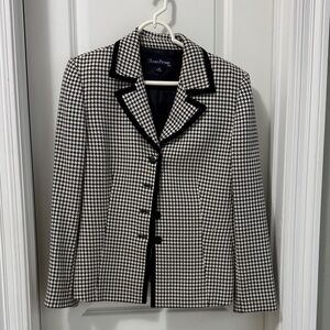 Evan Picone Black & White Houndstooth Blazer with Black Trim